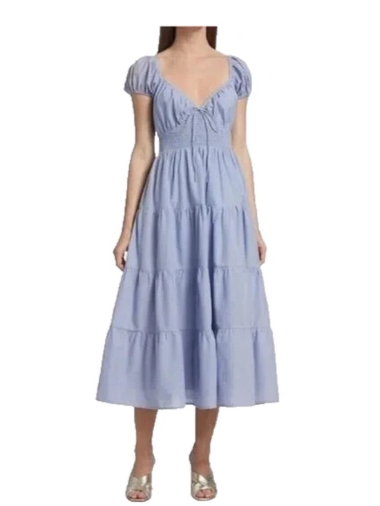 En Saison Dresses & Skirts - En Saison Blue Smocked Tiered
Midi Dress SZ Small